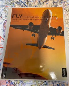 Fly - Trygt opp og trygt ned. Historien om norsk flysikringstjeneste